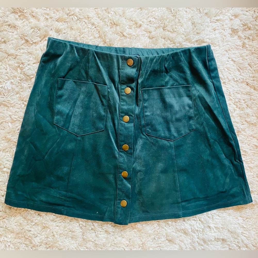 🌟SOLD🌟 Emerald green suede skirt
